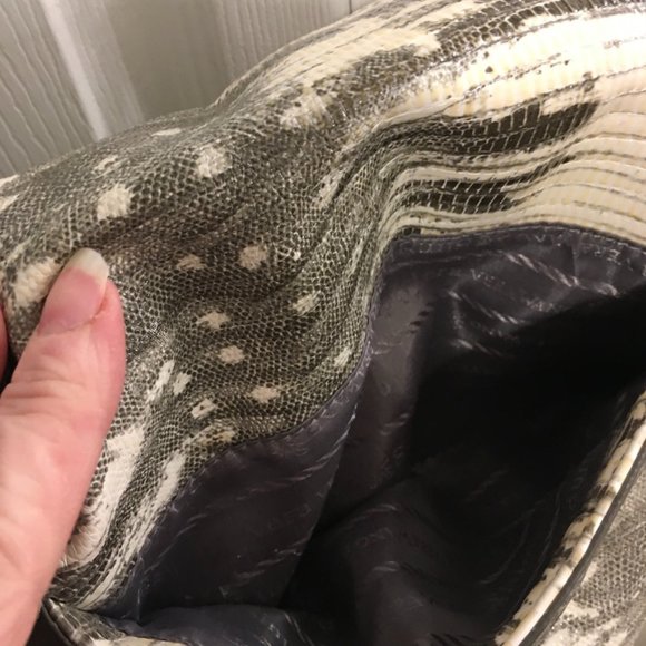 Simply Vera Wang Snakeskin Crossbody Purse - Picture 12 of 15